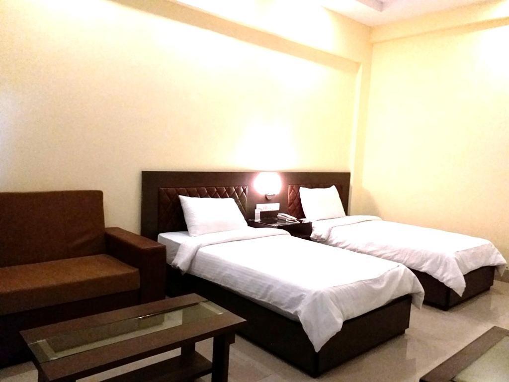 Hotel Sravasti Residency Katra  Exteriér fotografie